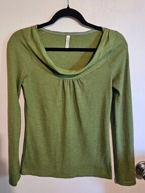 Old Navy Waffle Knit Top Size Medium Rounded Cowl Neck Casual Fall Spring